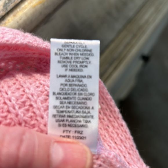 Sweater - Picture 9 of 10